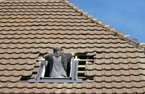 Pose de velux - Puiseux-le-Hauberger